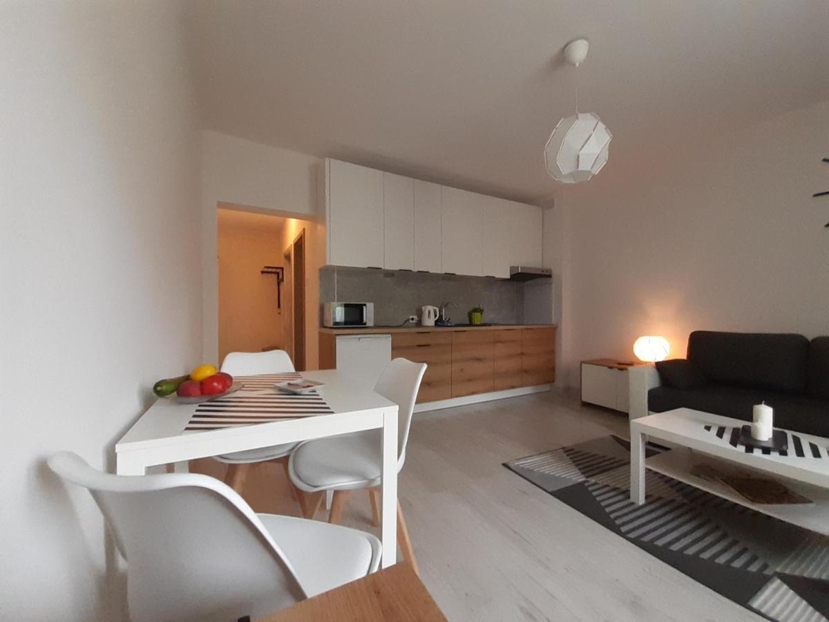 לודז' Apartamenty Lewa מראה חיצוני תמונה