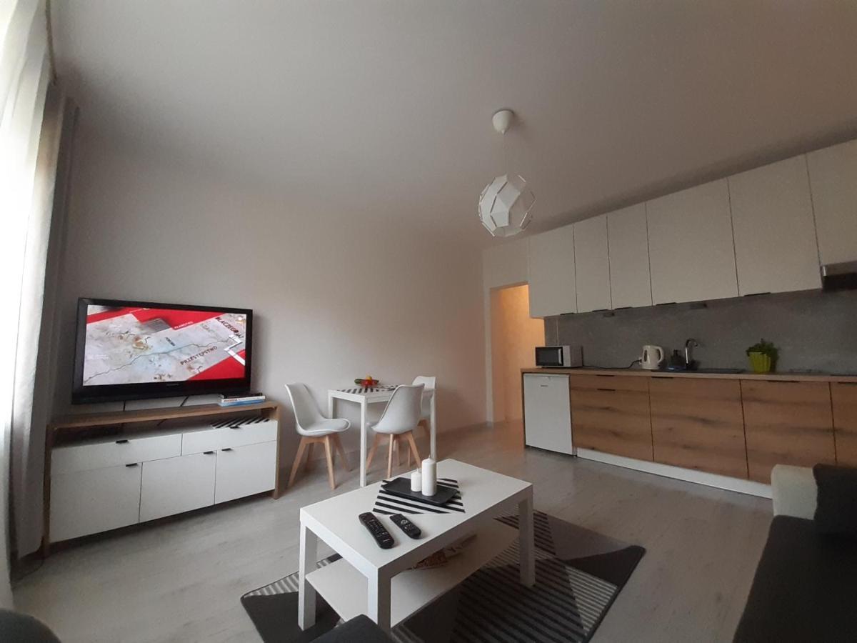 לודז' Apartamenty Lewa מראה חיצוני תמונה